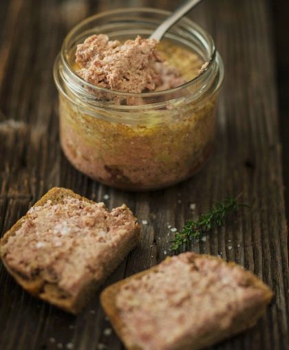 Terina de foie-gras  Borcan de 200 grame. Pretul afisat este pentru un borcan.