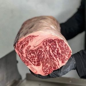 Cum gătim carnea de vită dacă nu avem termometru: ghid complet (palpare, grosimi, antricot, Wagyu, Angus, maturare, Tomahawk)